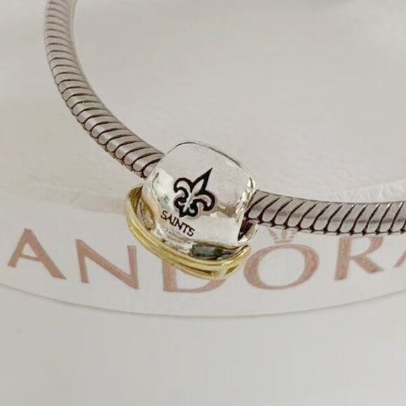 Pandora NFL New Orleans Saints Football Helmet Charm Pendant - Picture 1 of 3
